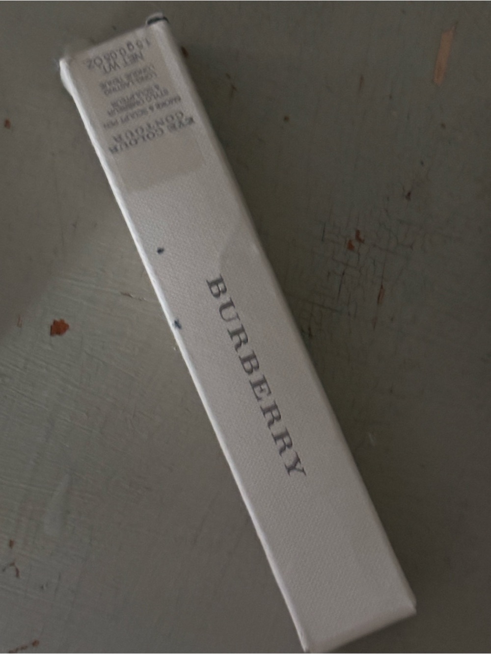 Burberry eye contour . Jet black no 128